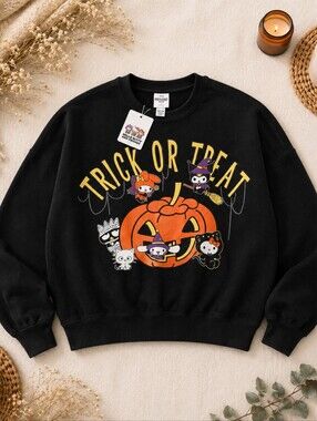 NWT Hello Kitty & Friends Halloween Oversize Cropped Sweatshirt Ptp23"
